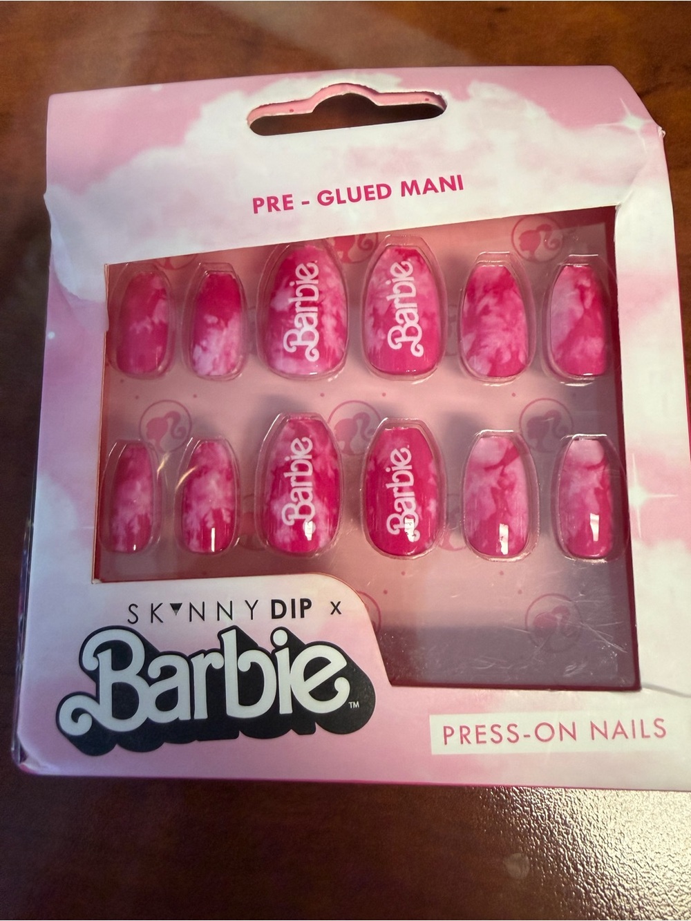 Barbie Pink Marble Press-On Nail Set      (24 ct)